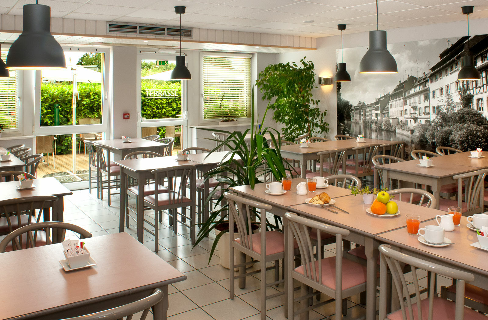 Als Hotel Ottmarsheim Exterior photo
